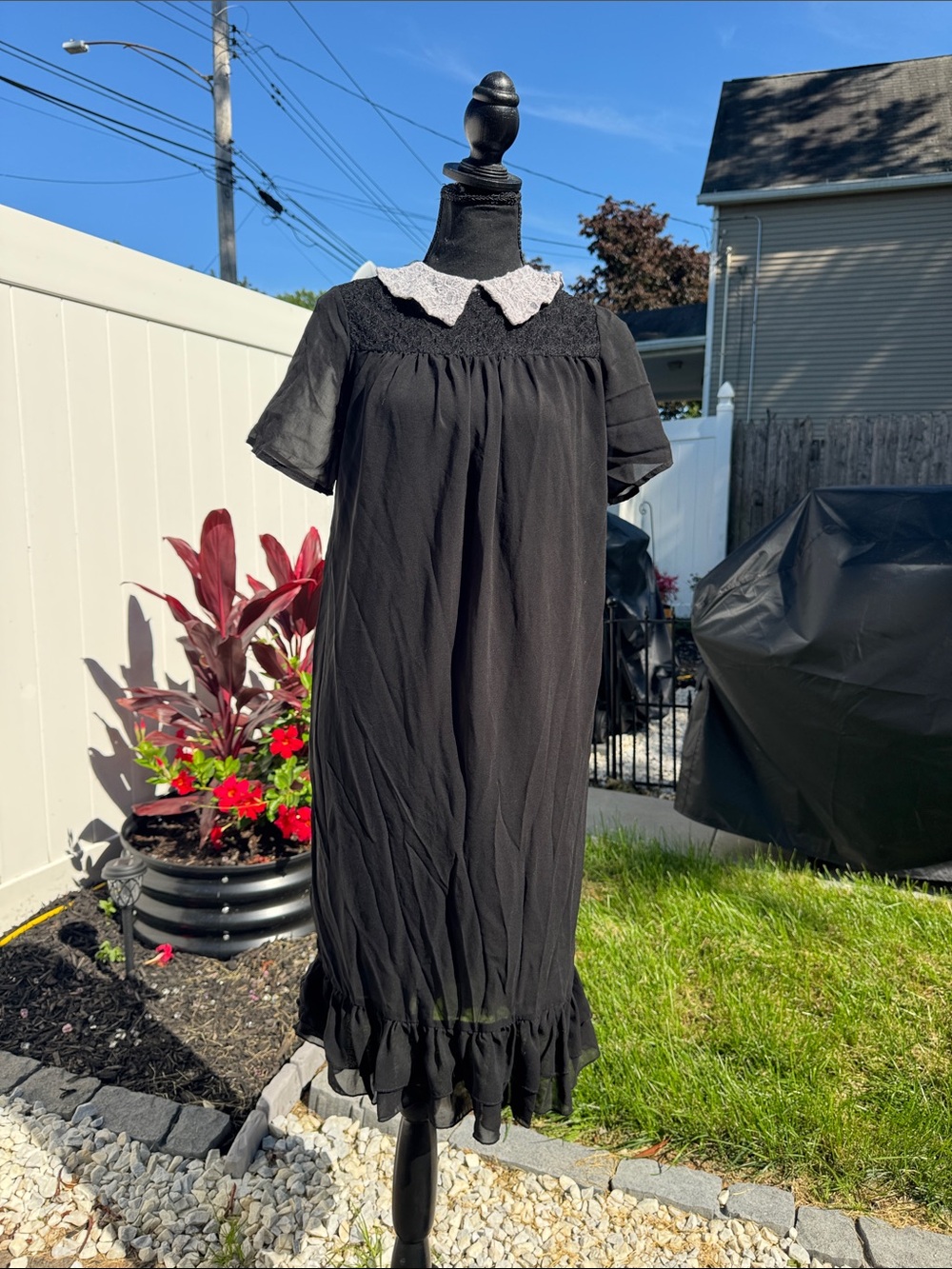 Disturbia Black Short-Sleeve Dress with White Lace Collar